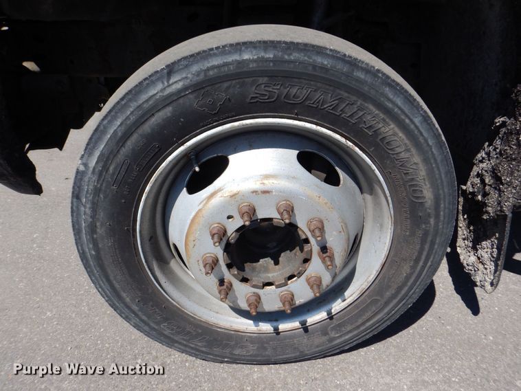 image for item DS8157 2007 Ford F450 Super Duty XL  flatbed truck