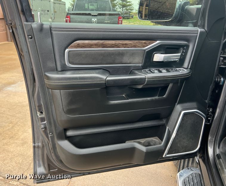 image for item DS8456 2019 Dodge Ram 2500  Mega Cab pickup truck