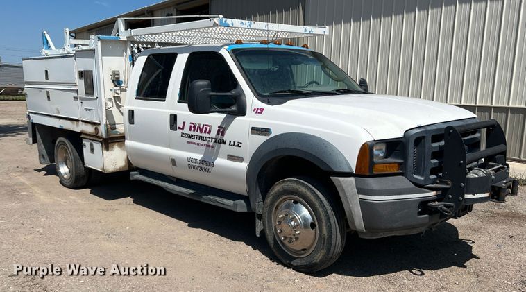 image for item DS8464 2007 Ford F550  Crew Cab utility / service truck