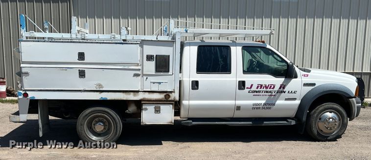 image for item DS8464 2007 Ford F550  Crew Cab utility / service truck