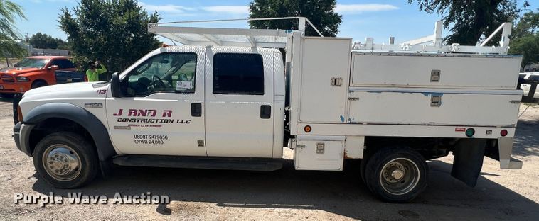 image for item DS8464 2007 Ford F550  Crew Cab utility / service truck