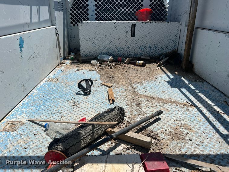 image for item DS8464 2007 Ford F550  Crew Cab utility / service truck