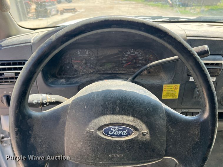image for item DS8464 2007 Ford F550  Crew Cab utility / service truck