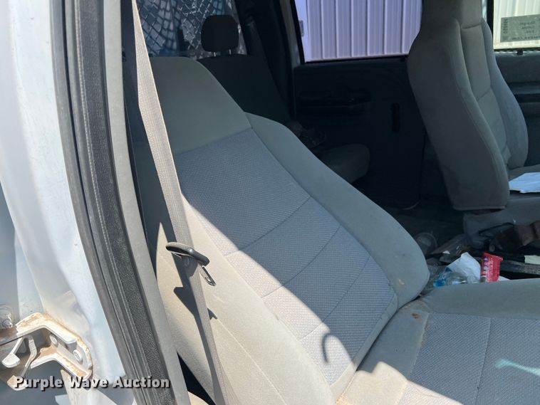 image for item DS8464 2007 Ford F550  Crew Cab utility / service truck