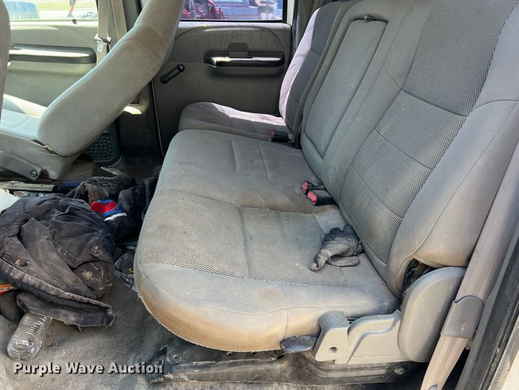 image for item DS8464 2007 Ford F550  Crew Cab utility / service truck