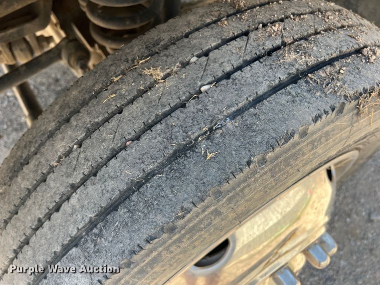 image for item DS8464 2007 Ford F550  Crew Cab utility / service truck