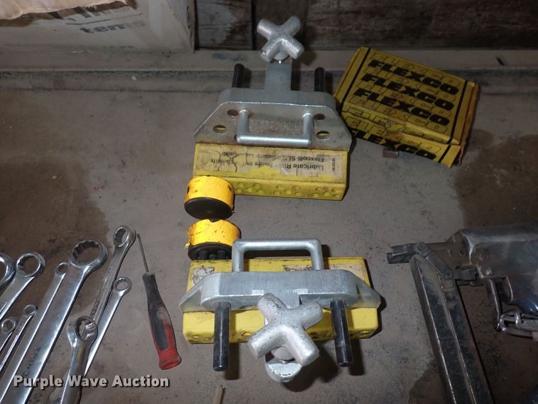 image for item IN9069 Tools