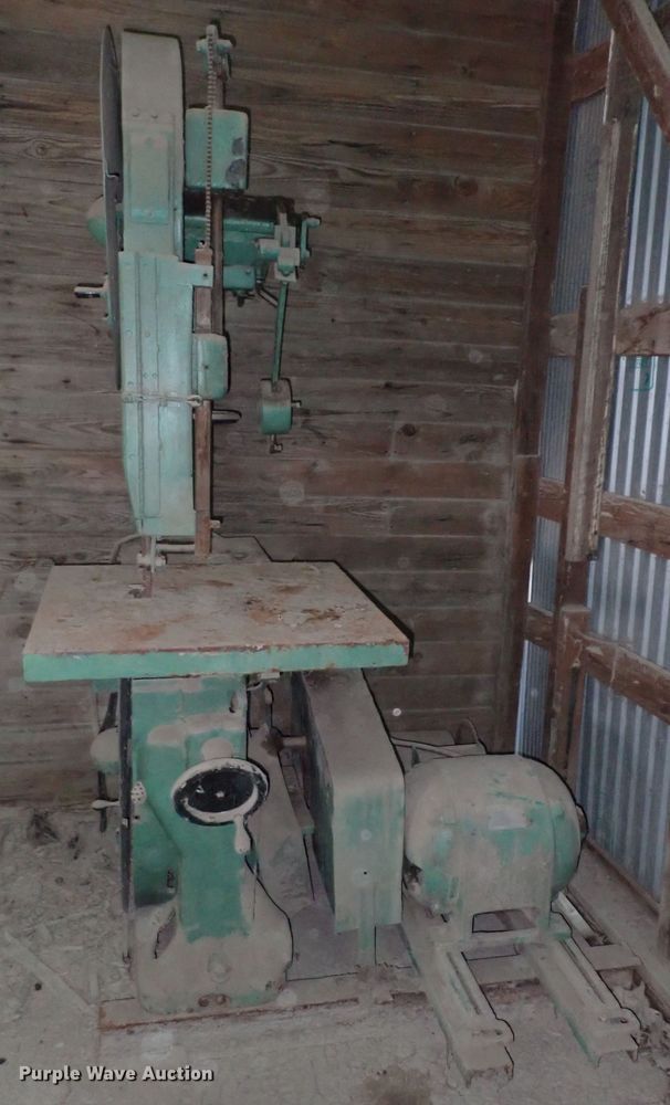 image for item IN9077 (2) bandsaws