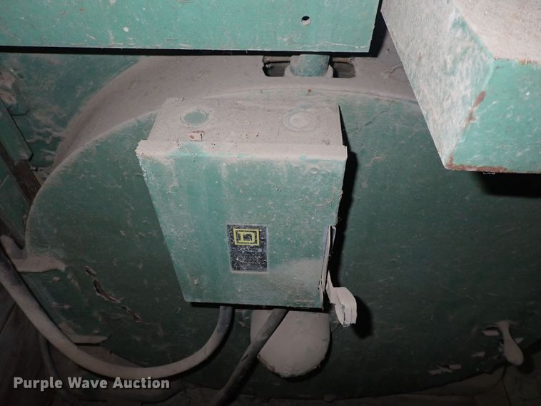 image for item IN9077 (2) bandsaws