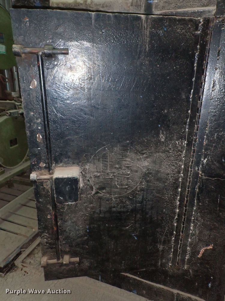 image for item IN9081 Steel storage container