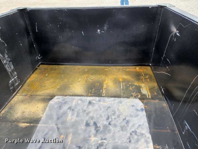 image for item JA9982 Roll-off container