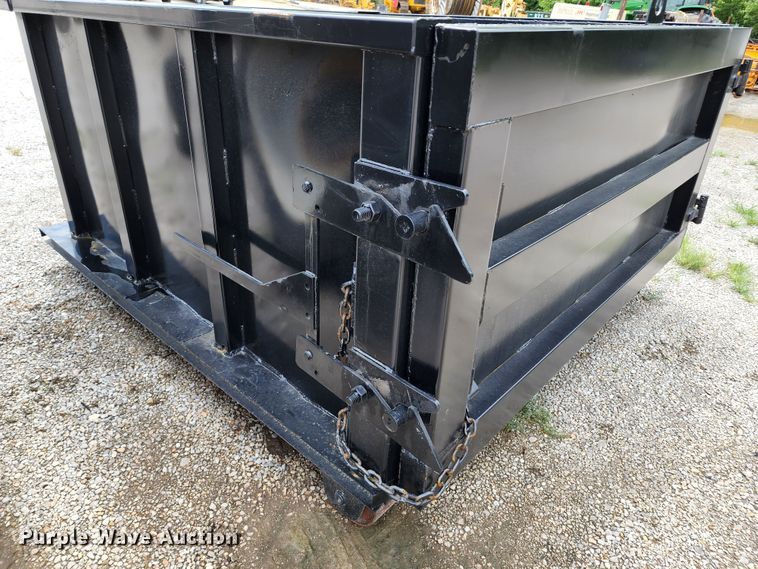 image for item JA9982 Roll-off container