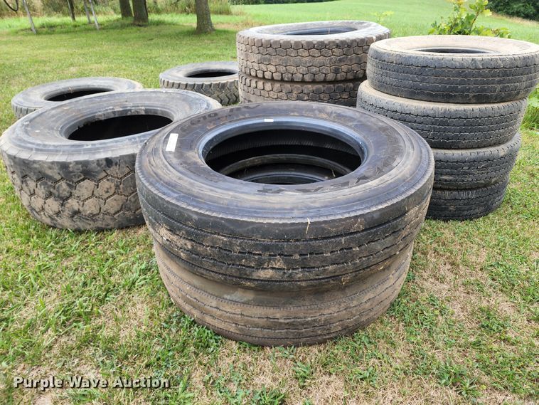 image for item JA9989 (24) tires