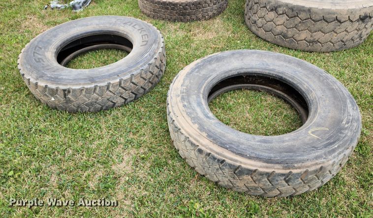 image for item JA9989 (24) tires
