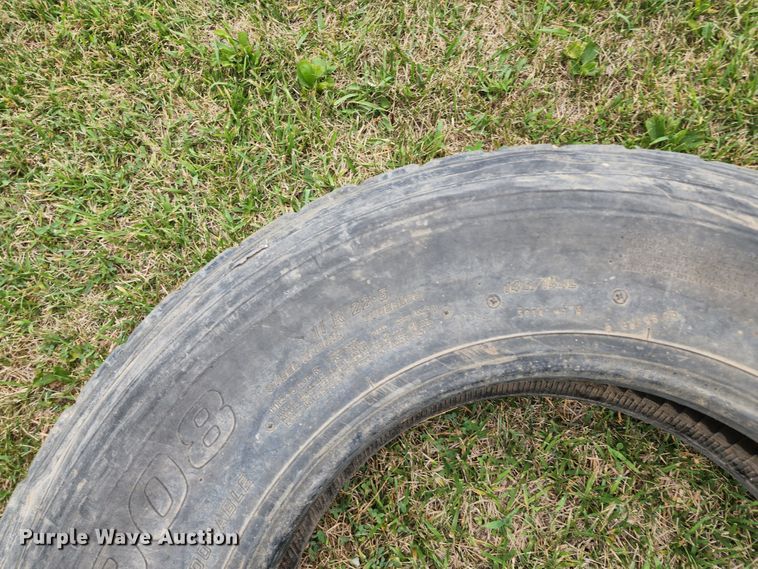 image for item JA9989 (24) tires