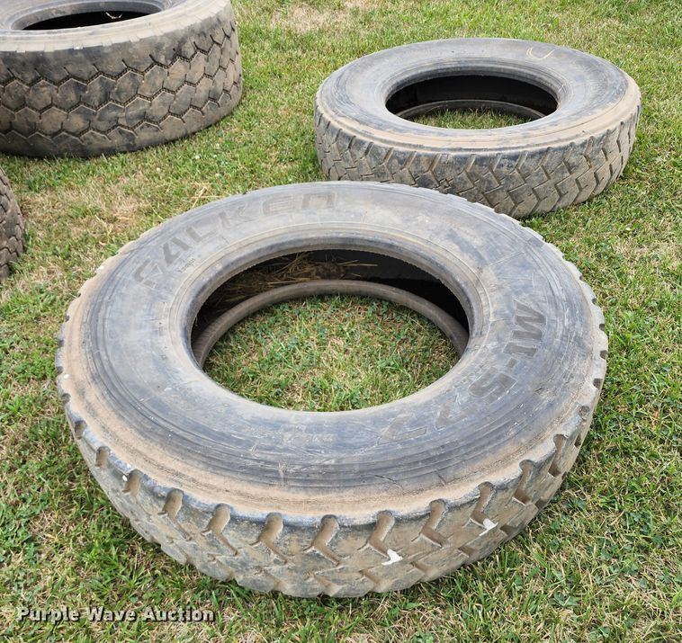 image for item JA9989 (24) tires