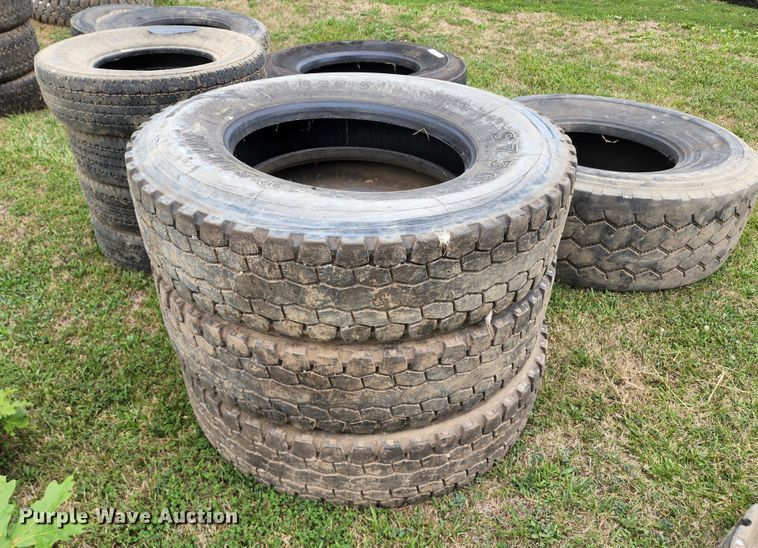 image for item JA9989 (24) tires