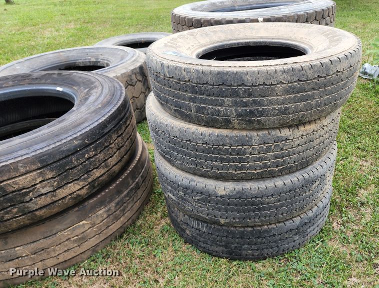 image for item JA9989 (24) tires