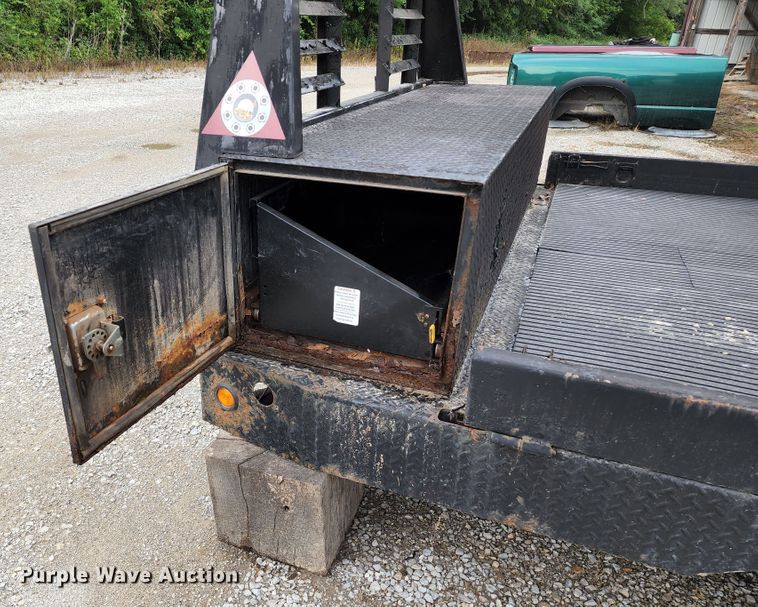 image for item JA9996 Flatbed