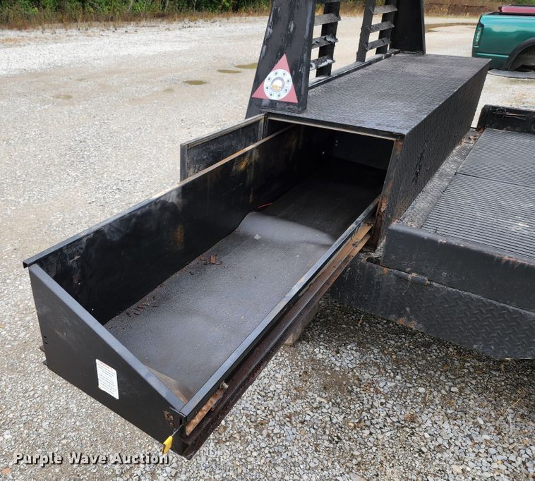 image for item JA9996 Flatbed