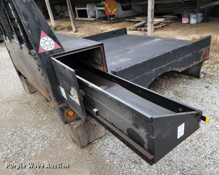 image for item JA9996 Flatbed