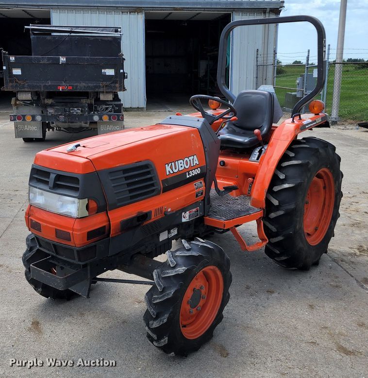 image for item JB9023 Kubota L3300 GST  MFWD tractor
