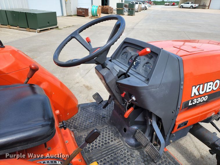 image for item JB9023 Kubota L3300 GST  MFWD tractor