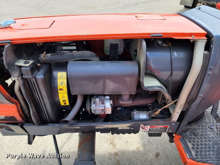 image for item JB9023 Kubota L3300 GST  MFWD tractor