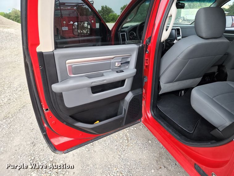 image for item JB9024 2015 Dodge Ram 1500  Crew Cab pickup truck