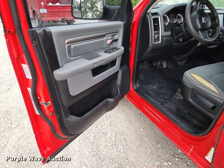 image for item JB9024 2015 Dodge Ram 1500  Crew Cab pickup truck