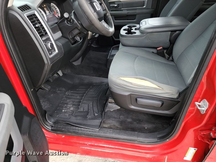 image for item JB9024 2015 Dodge Ram 1500  Crew Cab pickup truck