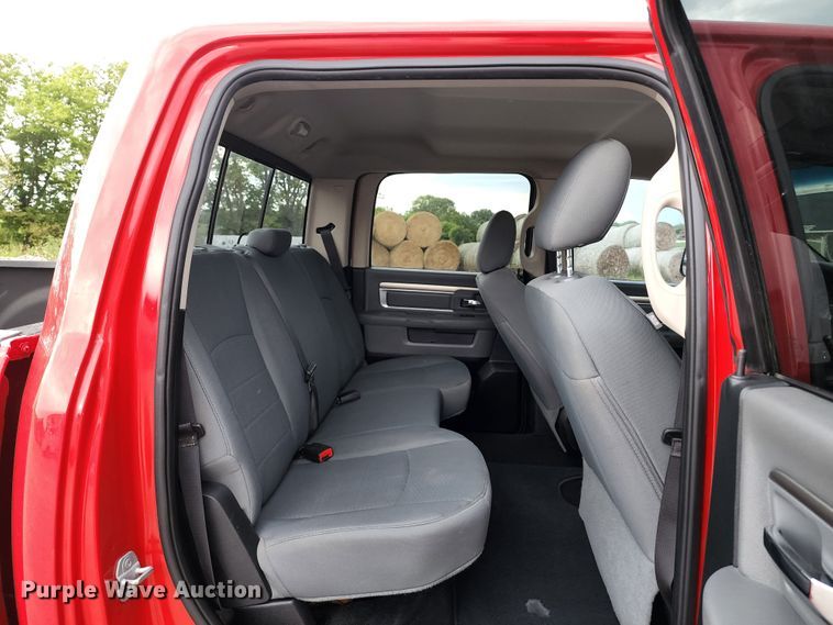 image for item JB9024 2015 Dodge Ram 1500  Crew Cab pickup truck