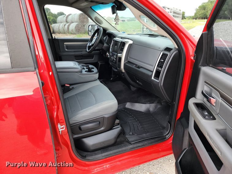 image for item JB9024 2015 Dodge Ram 1500  Crew Cab pickup truck