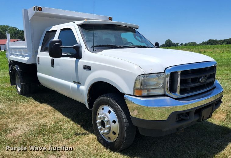 image for item JM9001 2003 Ford F550 Super Duty XL  dump truck