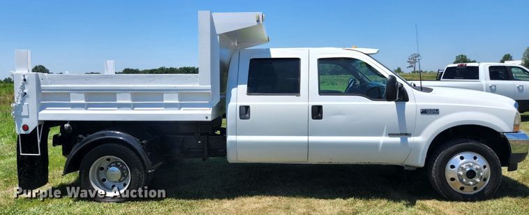 image for item JM9001 2003 Ford F550 Super Duty XL  dump truck
