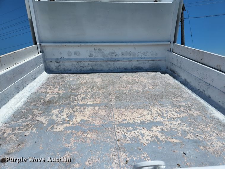 image for item JM9001 2003 Ford F550 Super Duty XL  dump truck