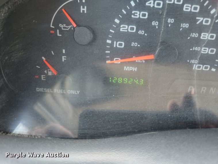 image for item JM9001 2003 Ford F550 Super Duty XL  dump truck