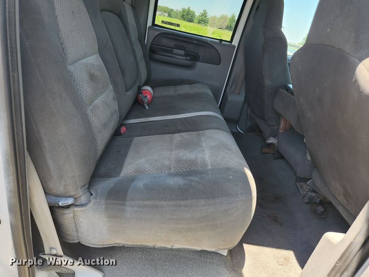 image for item JM9001 2003 Ford F550 Super Duty XL  dump truck