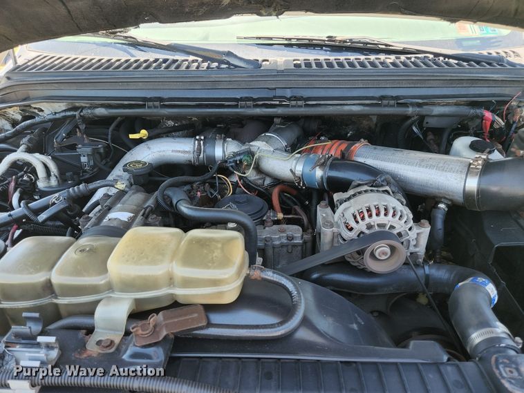 image for item JM9001 2003 Ford F550 Super Duty XL  dump truck