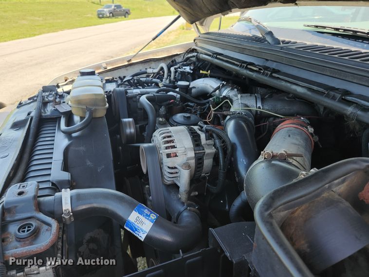 image for item JM9001 2003 Ford F550 Super Duty XL  dump truck