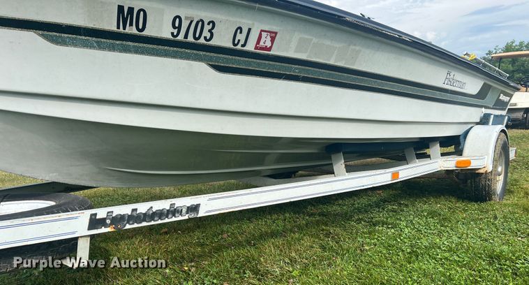 image for item JM9205 1988 Ranger Fisherman  boat