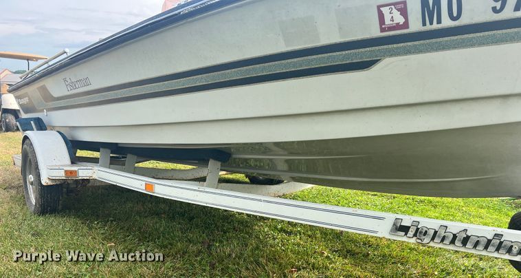 image for item JM9205 1988 Ranger Fisherman  boat