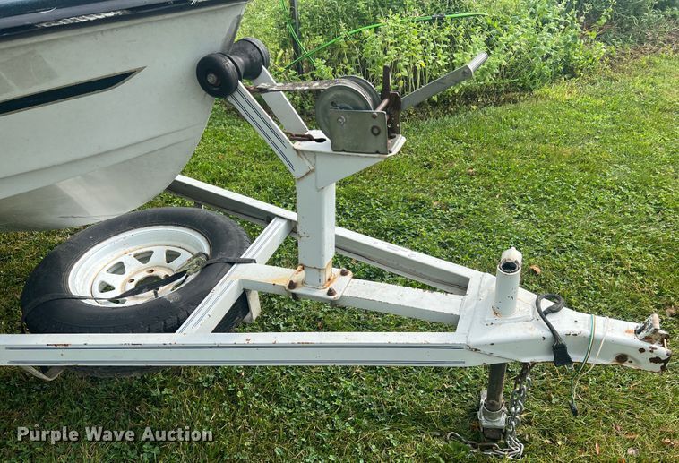 image for item JM9205 1988 Ranger Fisherman  boat