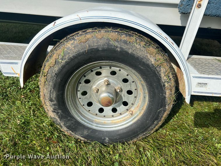 image for item JM9205 1988 Ranger Fisherman  boat