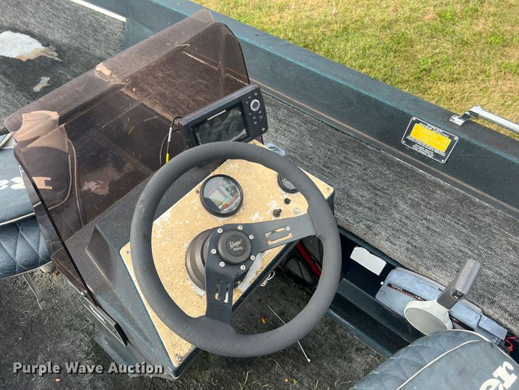 image for item JM9205 1988 Ranger Fisherman  boat