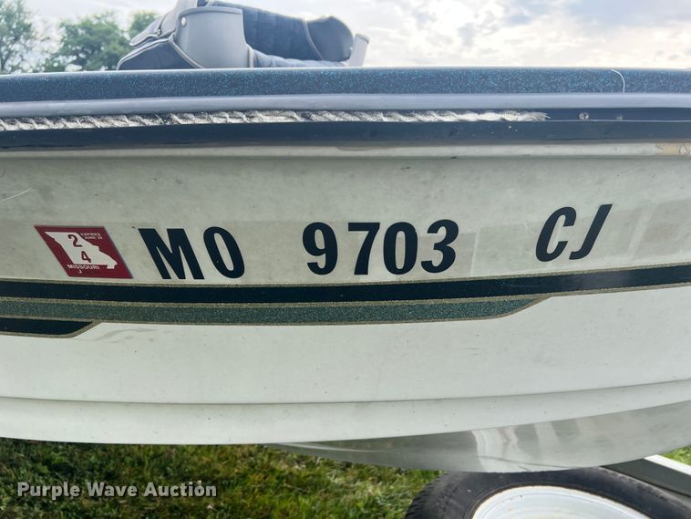 image for item JM9205 1988 Ranger Fisherman  boat