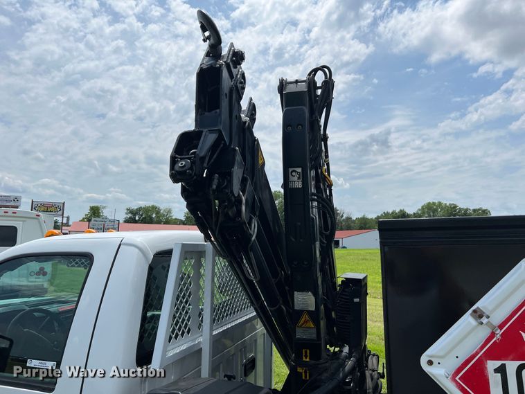 image for item JM9256 2014 Ford F550  flatbed truck