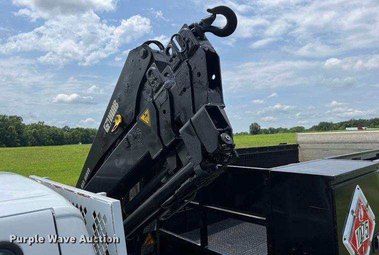 image for item JM9256 2014 Ford F550  flatbed truck