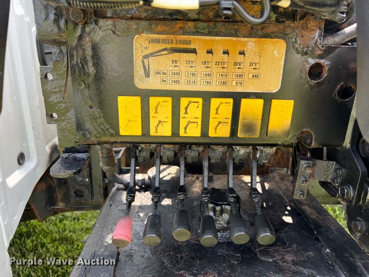 image for item JM9256 2014 Ford F550  flatbed truck