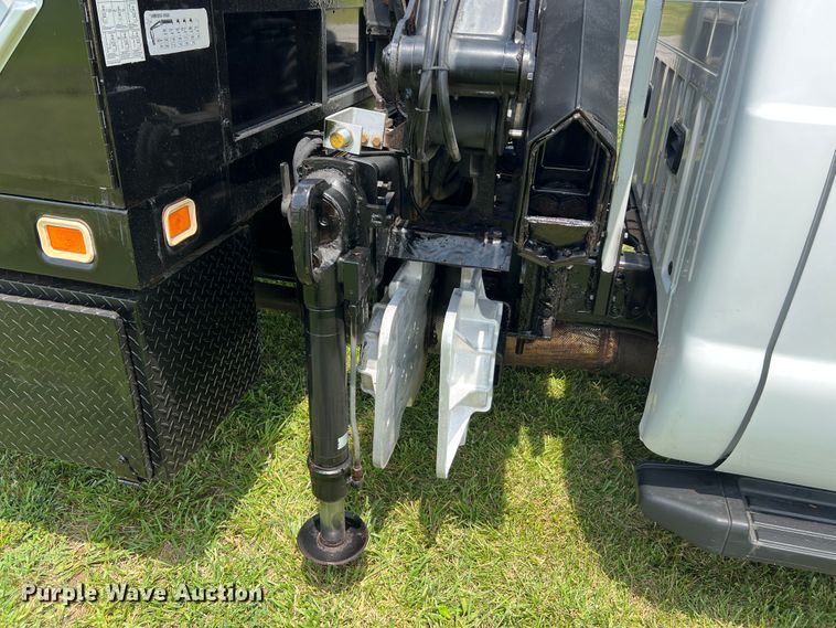 image for item JM9256 2014 Ford F550  flatbed truck